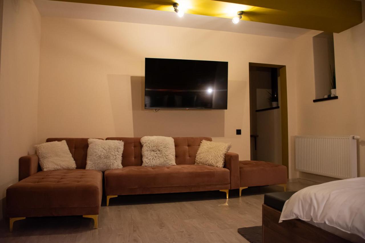 Janine Garden Hotel Braşov Exterior foto